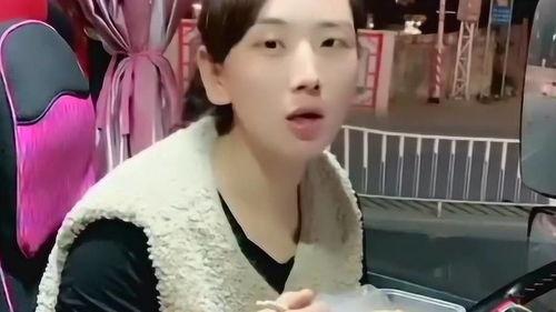 山东女网红吃葱视频,挑战极限引网友热议